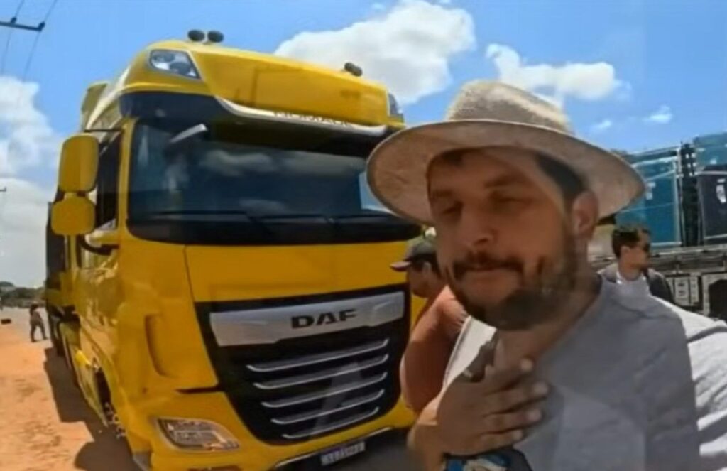 Caminhoneiro e Youtuber Carlinhos 262 se envolve em acidente com vítima fatal