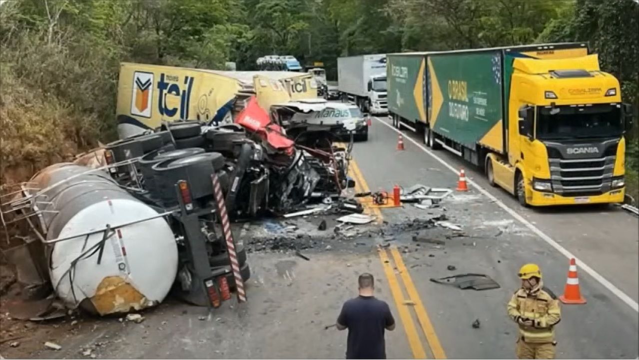 Caminhoneiro morre após acidente na perigosa Serra de Minas Gerais