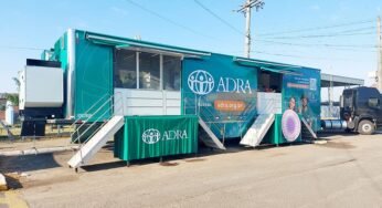 Conheça a “carreta solidária”, equipada com máquinas de lavar e uma cozinha