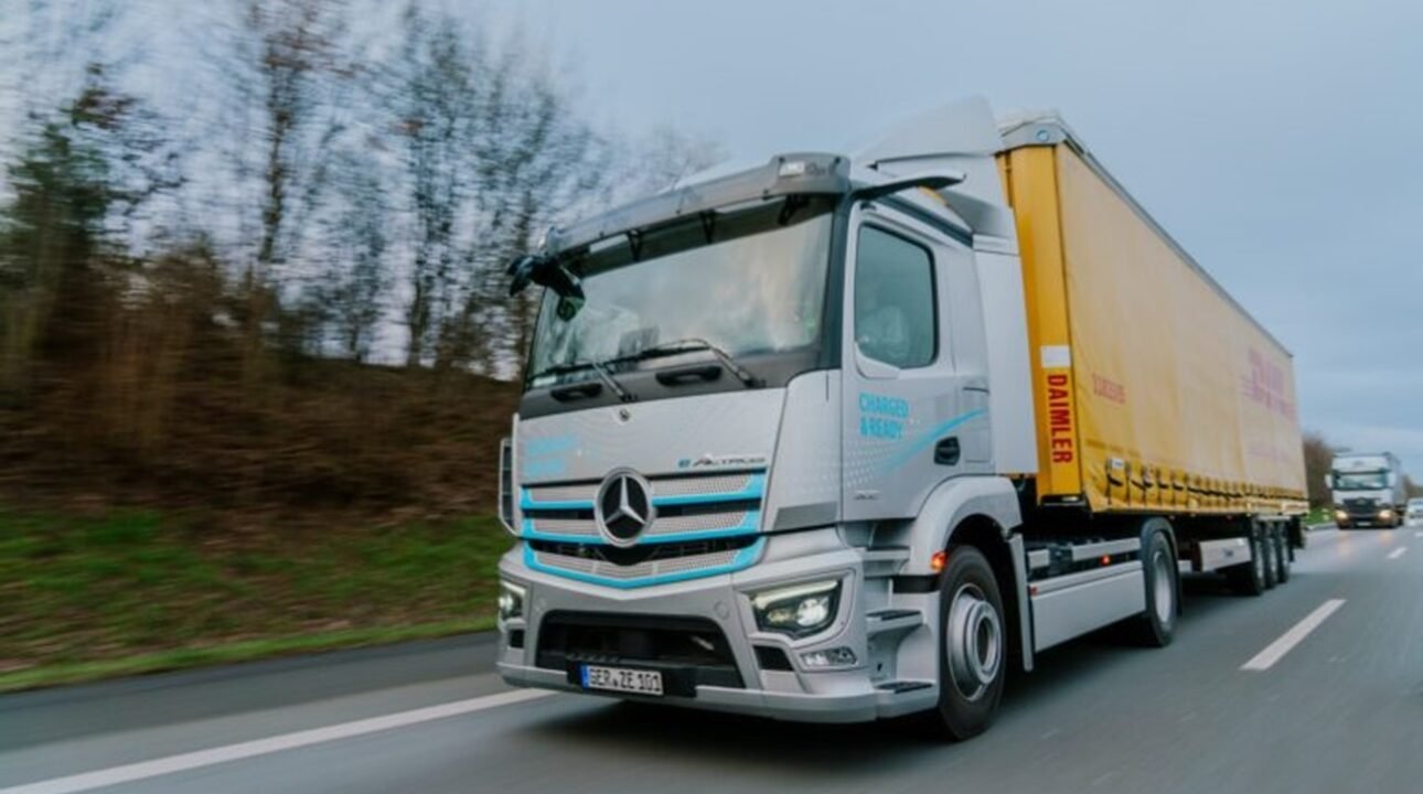 Mercedes-Benz leva experiência única com caminhões Actros Evolution para Uberlândia e Rio Verde