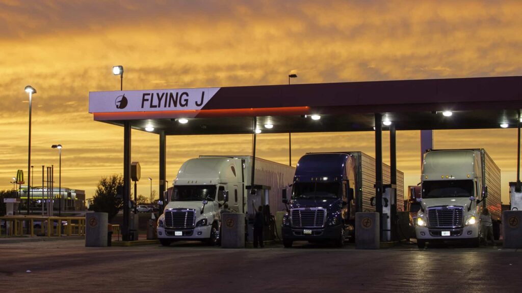 Veja o passo a passo para se tornar caminhoneiro no estado de Iowa, Estados Unidos