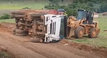 Caminhoneiro acaba tombado veículo durante descarregamento, acaso ou imprudência?