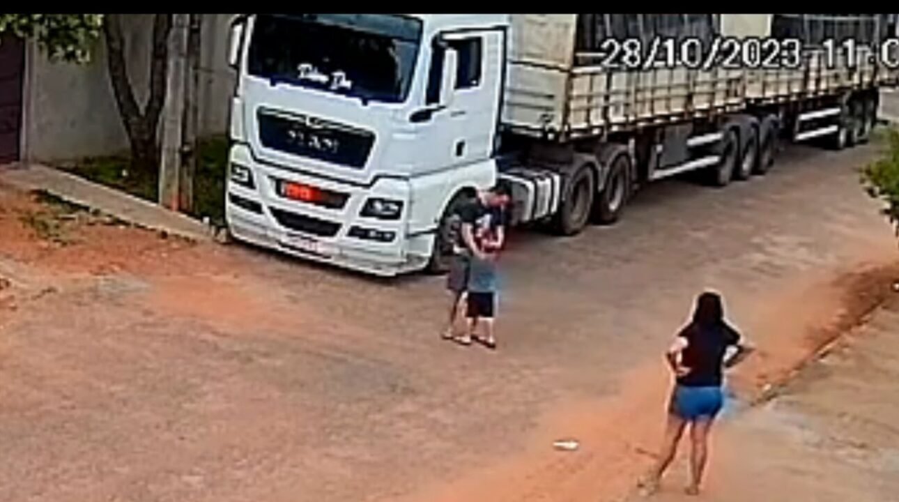 De pai para filho: a profissão de caminhoneiro que perdeu o encanto com o tempo