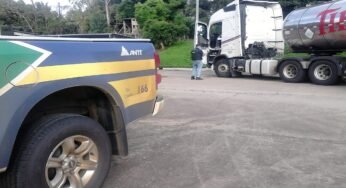 Agenciadores pressionam caminhoneiros a aceitar frete abaixo da tabela