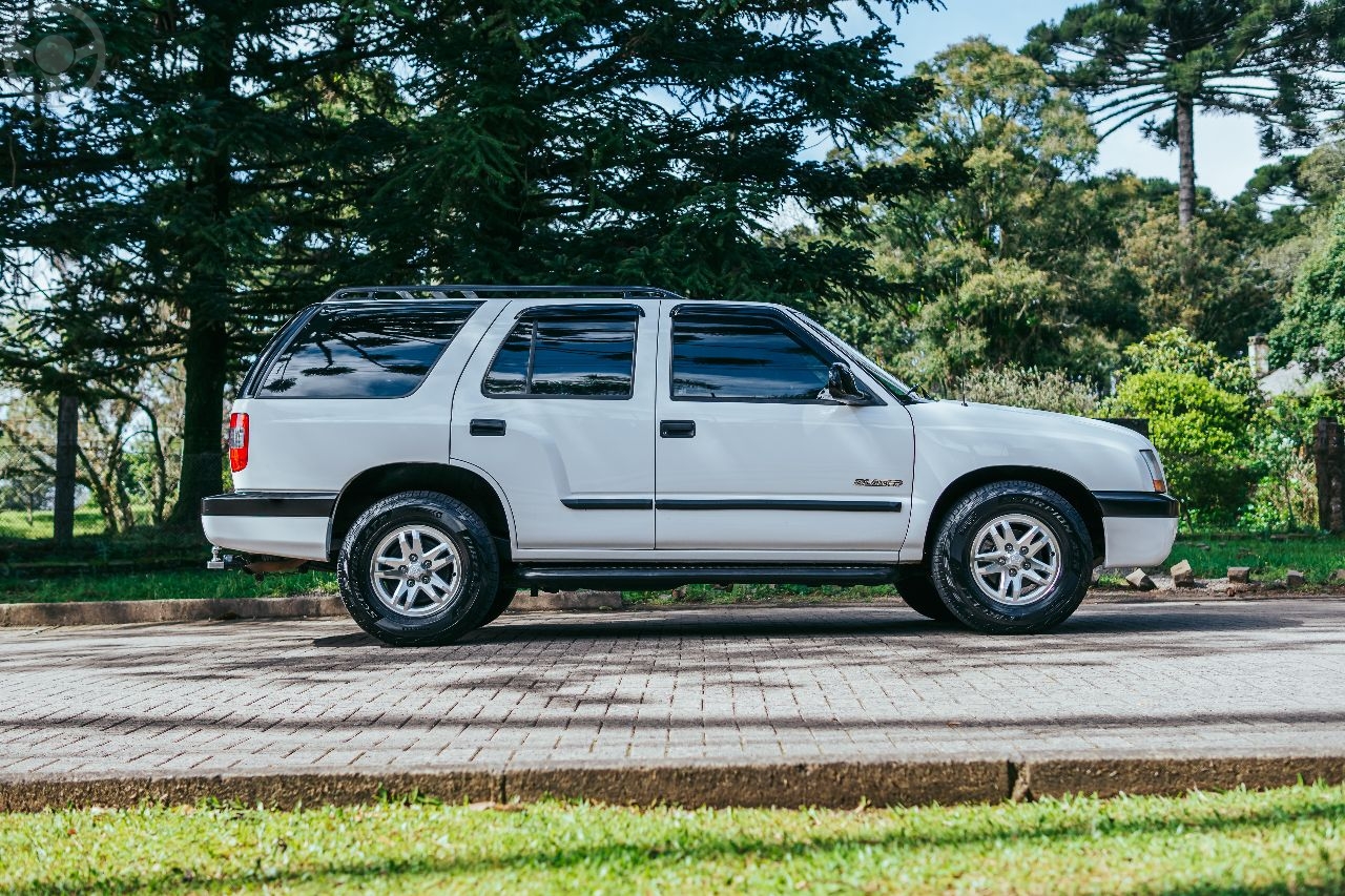 comprar Chevrolet Blazer 2000 em todo o Brasil