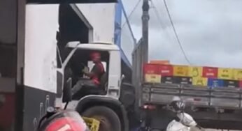 Caminhão sai desgovernado de estabelecimento e quase provoca tragédia