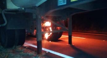 Caminhoneiro desvenda a causa de pneus de veículos pegarem fogo espontaneamente