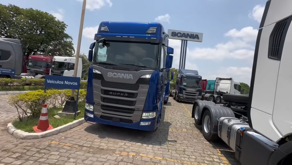 Conheça o primeiro Scania Super 560 traçado montado na cabine ‘S’