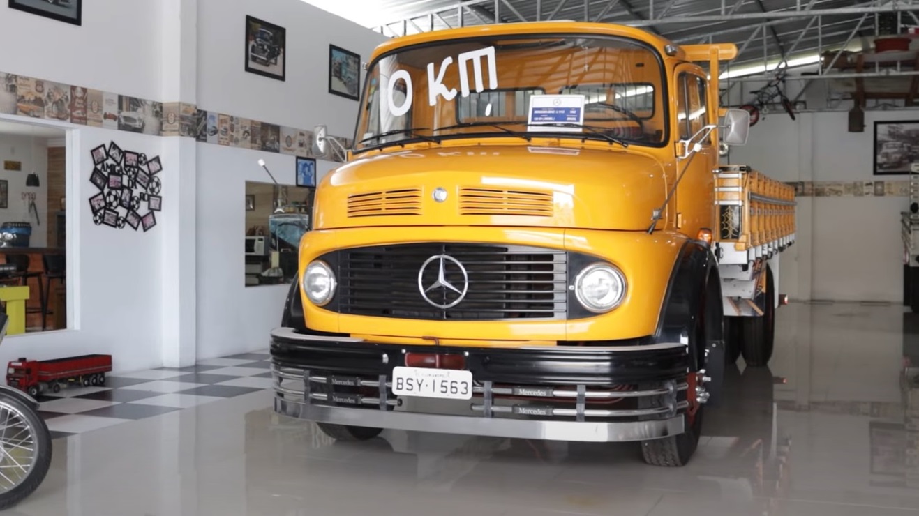 Conheça a incrível coleção de caminhões da Mercedes-Benz que tem até 1113 zero km