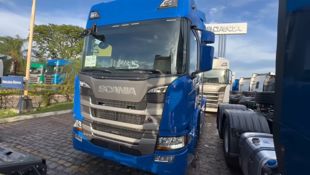 Conheça o G370 Highline da Scania