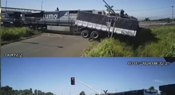 Caminhoneiro imprudente tem carreta semirreboque partida ao meio por trem