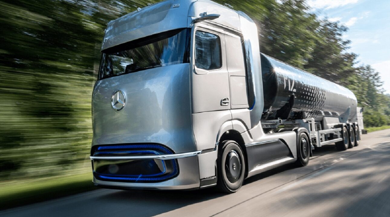 Daimler Truck testa caminhões movidos a hidrogênio líquido