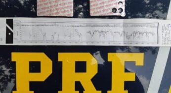 Caminhoneiro é flagrado dirigindo por 7 horas consecutivas e com comprimidos de Nobesio.