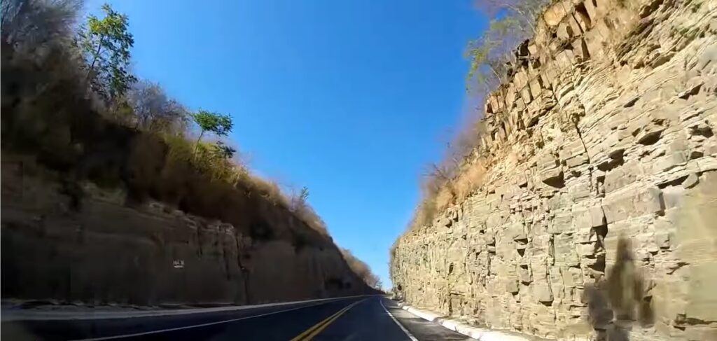 Alerta de segurança na BR-251, uma chamada à consciência dos caminhoneiros