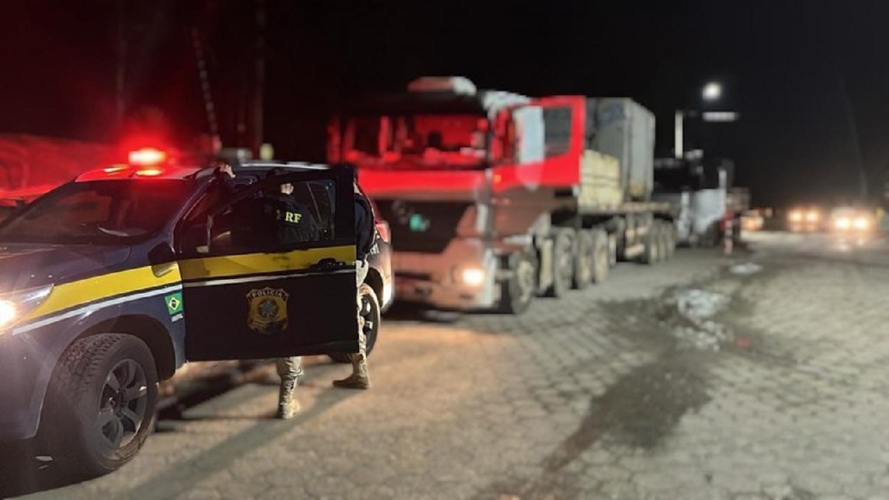 Apreensão na BR-101, caminhão com adulteração veicular é detido
