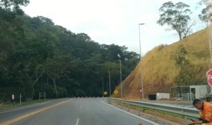 BR-116, em Minas Gerais, passa por troca de pavimentação asfáltica