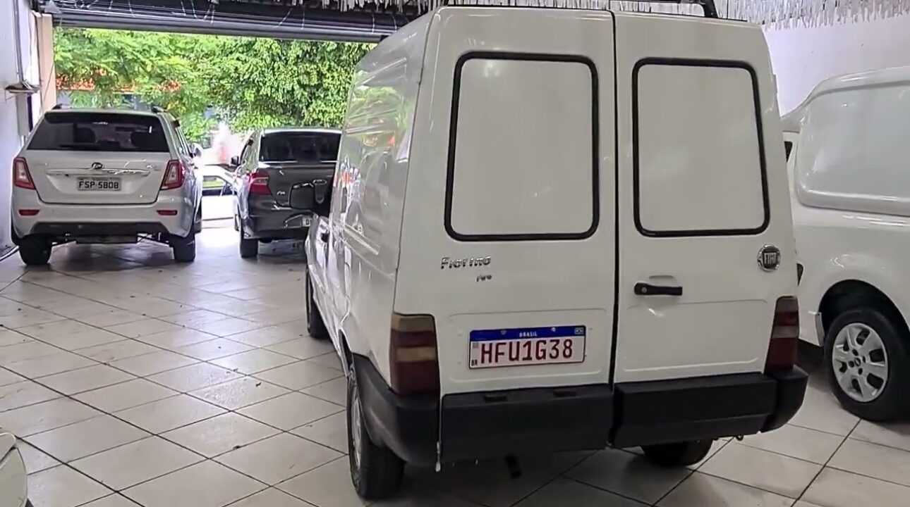 Motorista revela quanto faturou com sua fiorino refrigerada em 30 dias.