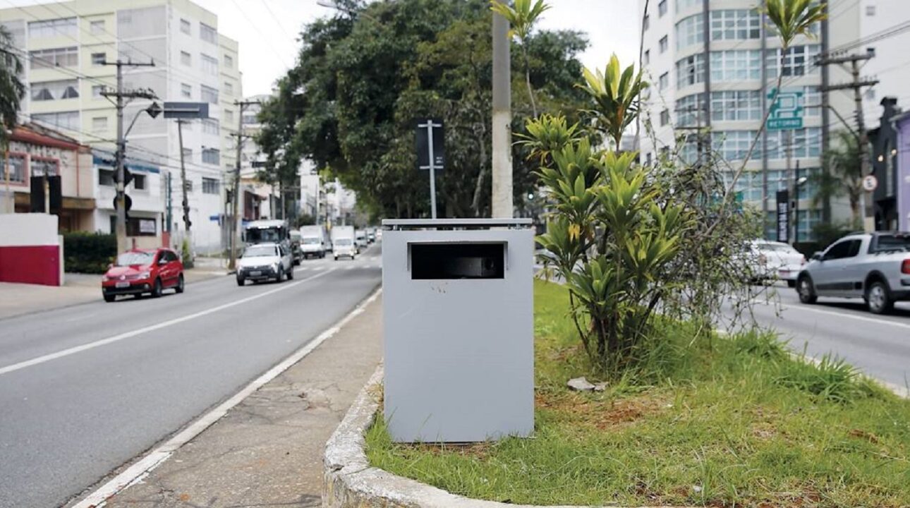 Motorista pode ser multado por radar escondido?