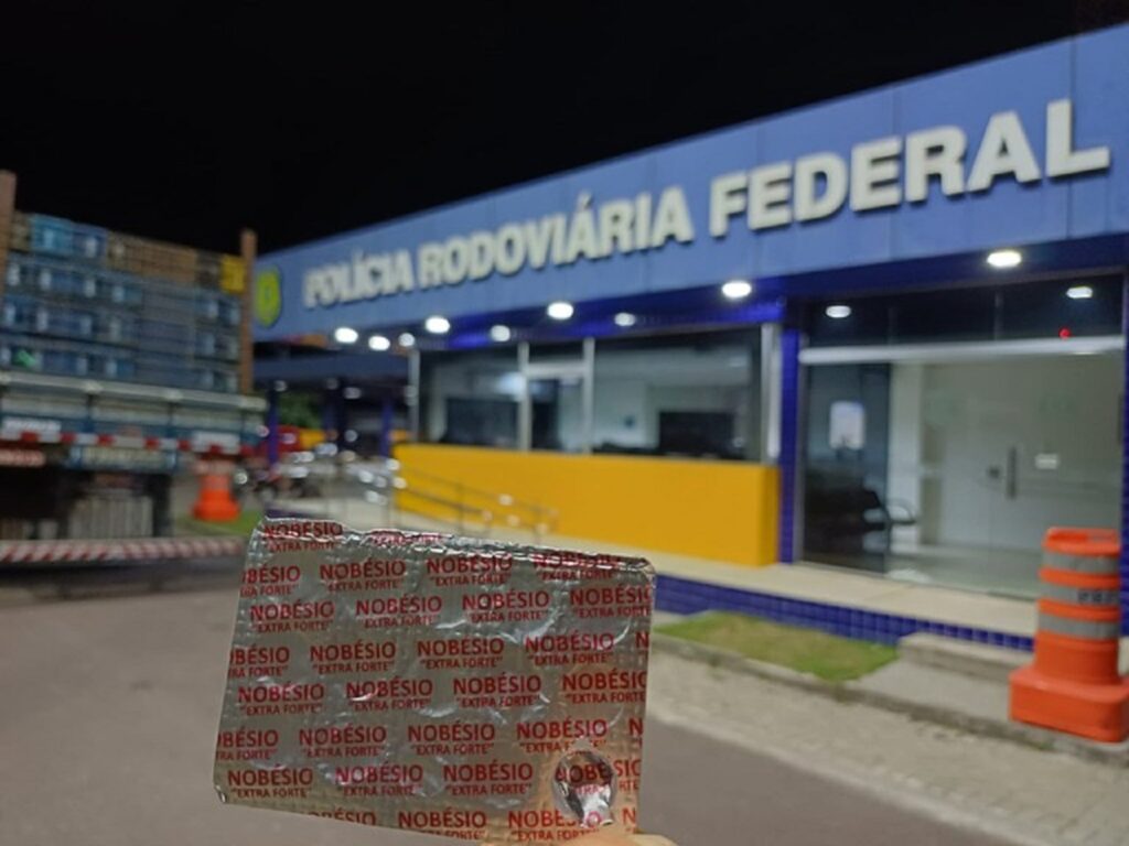 PRF flagra caminhão com alto índice de poluição