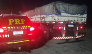 PRF intercepta caminhão com AET falsa em Sorriso, Mato Grosso