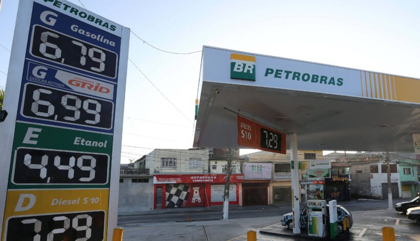 Preços do diesel: análise revela rodovias com o combustível mais caro e as mais baratas