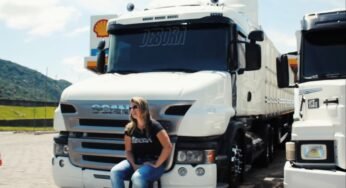 Conheça a história da caminhoneira Débora Pinzon