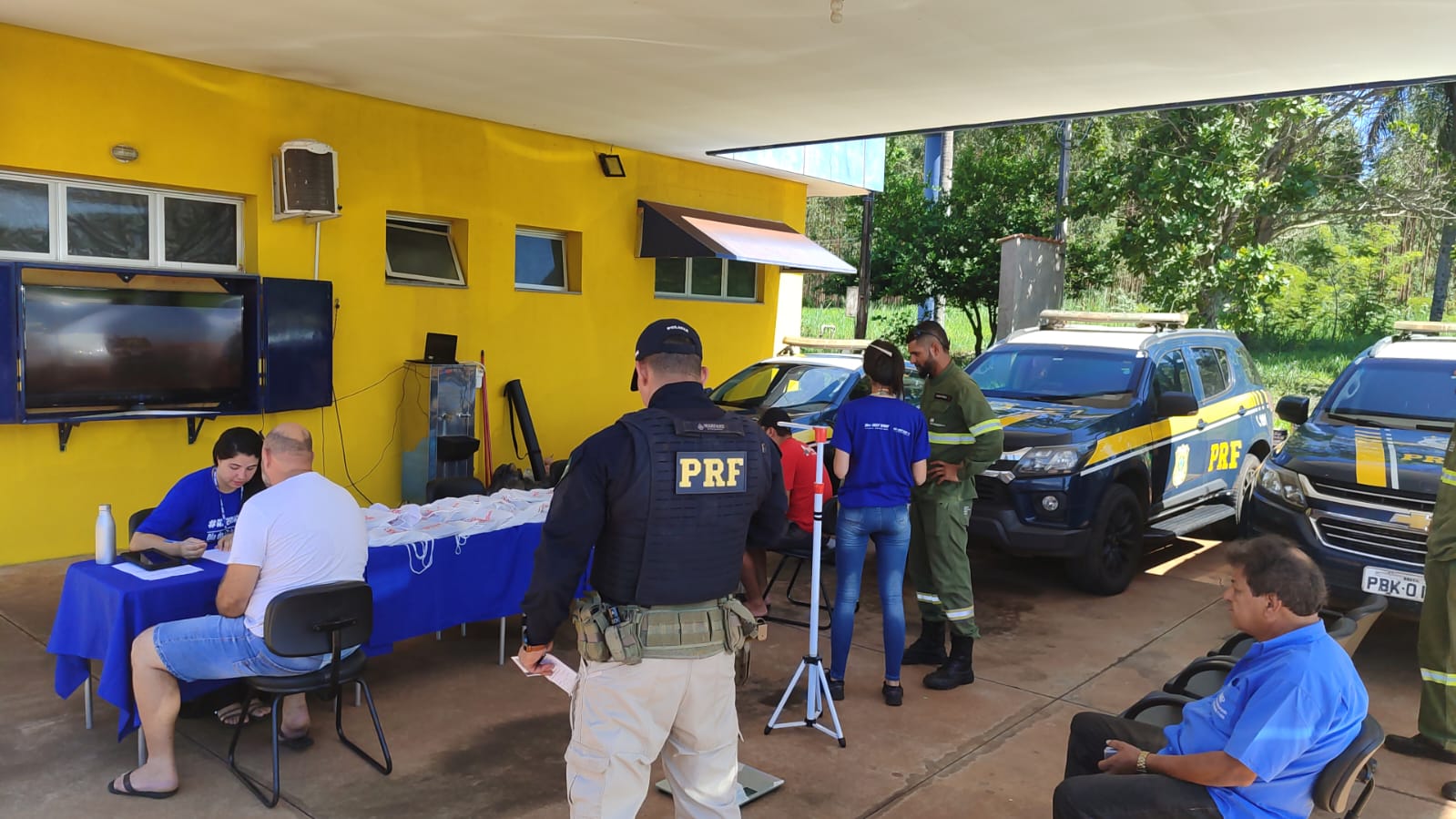 PRF visa prevenção de saúde de caminhoneiros com ação em Alagoas