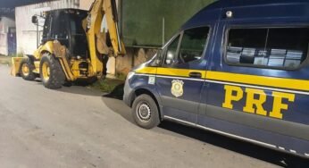 Polícia Rodoviária Federal recupera retroescavadeira avaliada em mais de R$ 200 mil