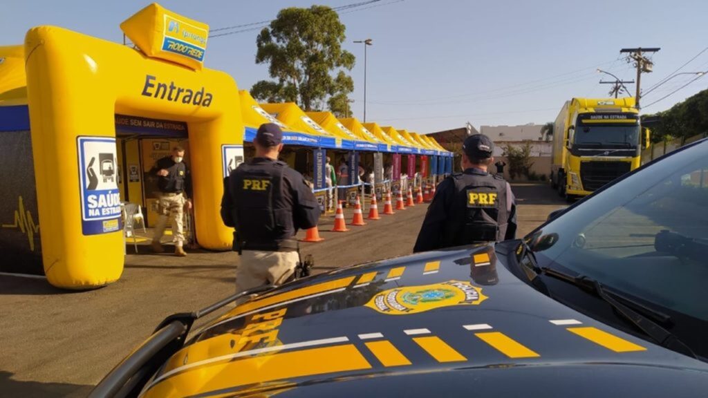 Saúde nas estradas, PRF promove ação para motoristas profissionais