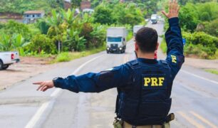 Caminhoneiro denuncia ação da PRF sobre aplicação de multas