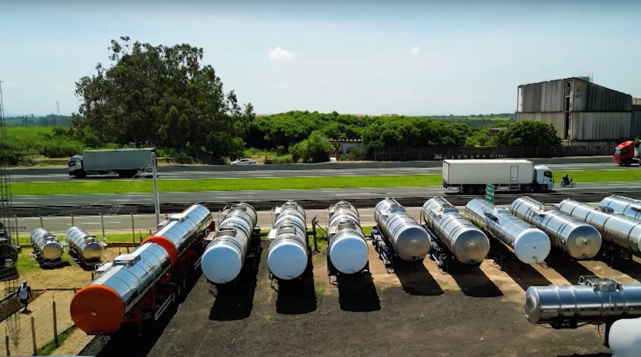 Conheça um pouco dos caminhões tanque, o implemento cilíndrico