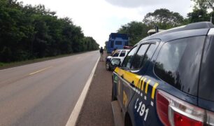 PRF recupera caminhão roubado um dia antes no Tocantins