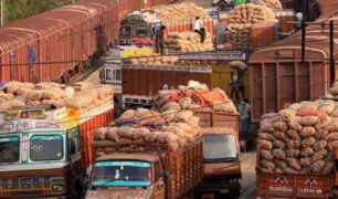 Quebrando barreiras, conheça a primeira caminhoneira a cruzar da Índia para Bangladesh