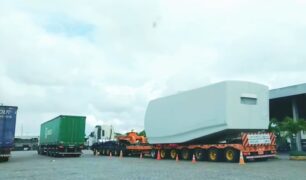 Caminhoneiro flagra transporte de carga eólica da Bahia