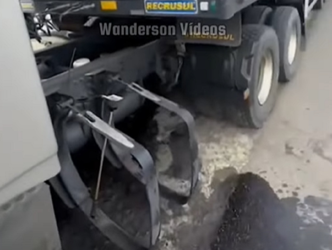 Caminhoneiro tem tanque de combustível roubado durante cochilo em Feira de Santana