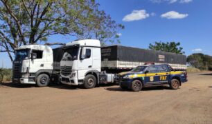 Em ação conjunta, PRF e PM recuperam caminhões roubados