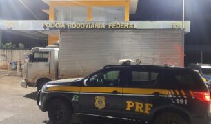 PRF recupera caminhão clonado em Minas Gerais