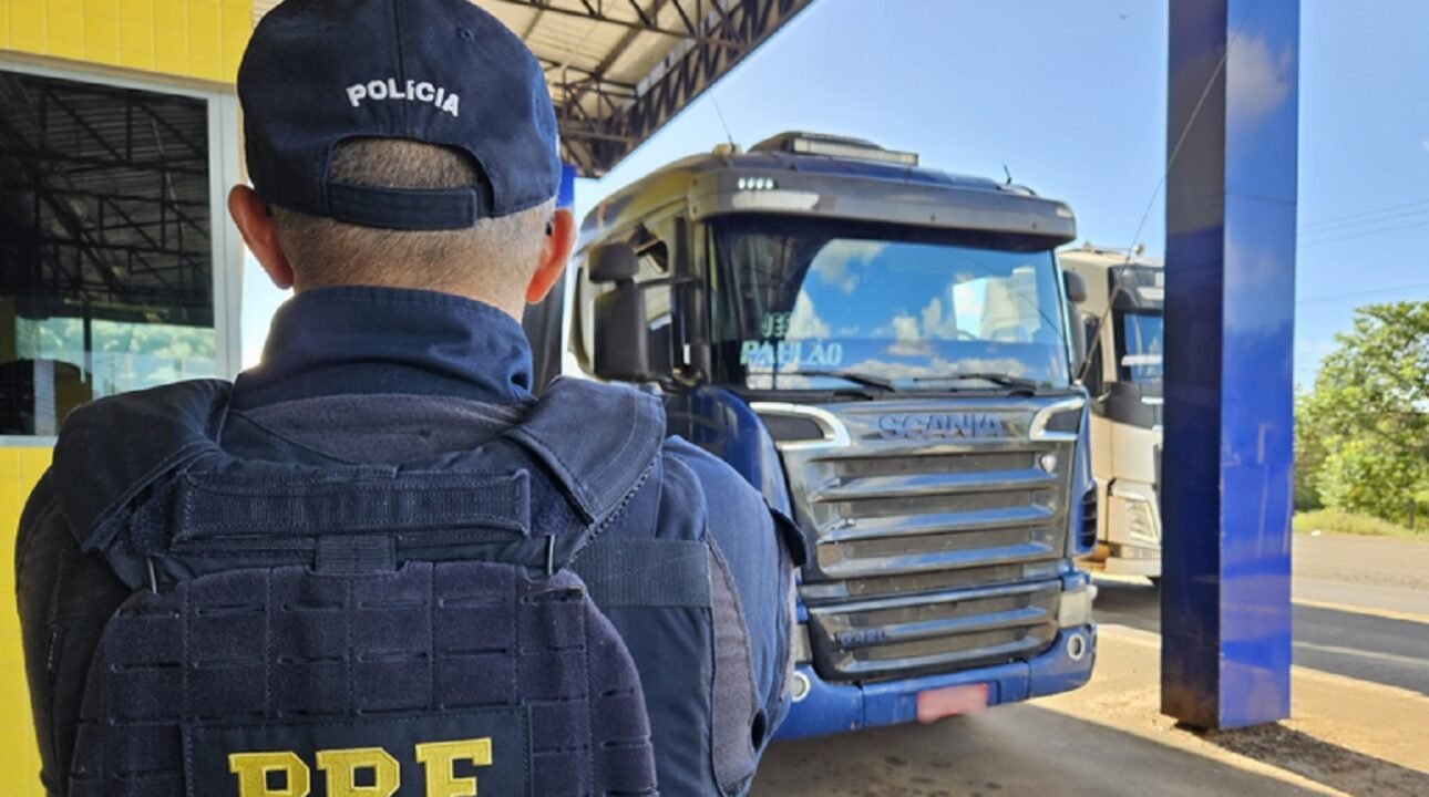 Polícia Rodoviária Federal apreende 37m³ de madeira irregular em município maranhense