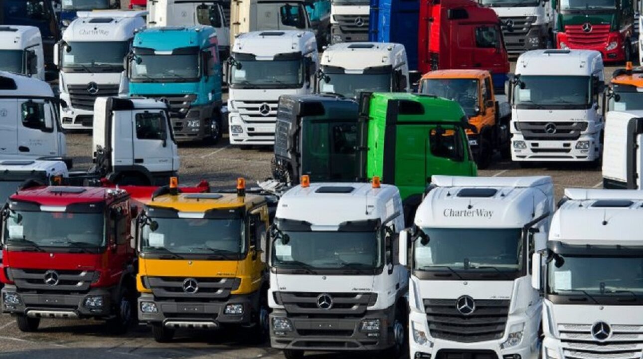 Projeto de lei aprovado na Câmara amplia tolerância de pontuação para caminhoneiros e insere curso de reciclagem