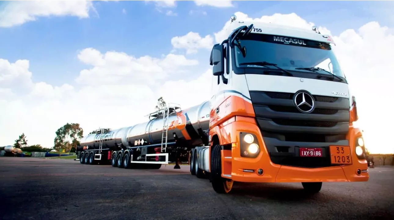 Stefani Transportes abre vagas para motorista carreteiro