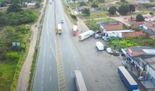 Viadutos, duplicação e atenção: o novo cenário da BR-116 em Santo Estevão, Bahia