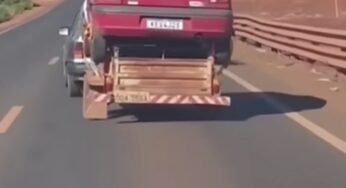 Agora a NASA vem: kadett leva carretinha e outro carro ao mesmo tempo