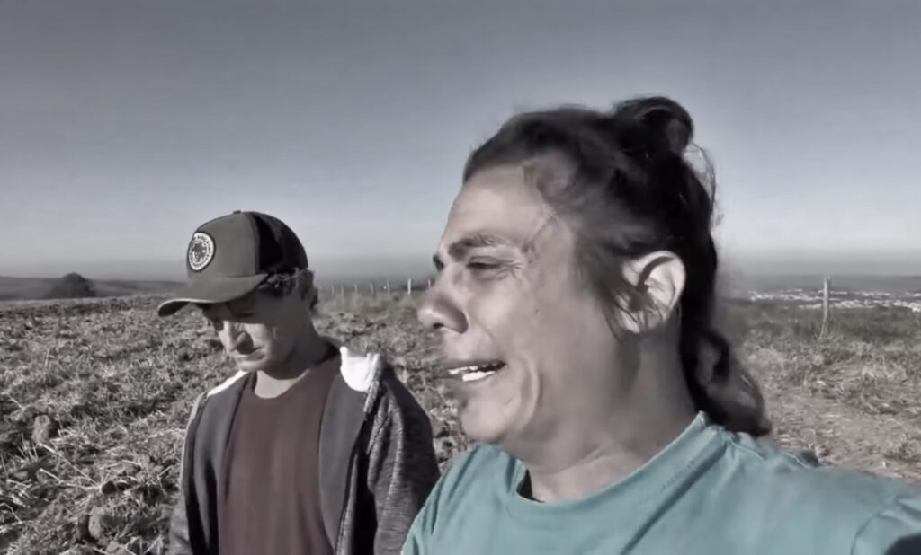 Cabelo Batateiro sofre acidente enquanto dirigia Saveiro