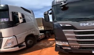 Caminhoneiro satiriza situação com Volvo e Scania