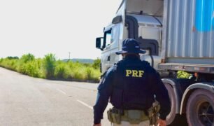 PRF apreende carreta semirreboque adulterada em Roraima
