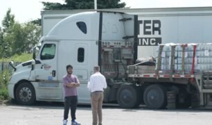 Caminhoneiro relata falta de pagamento após viagem de 16.000 km