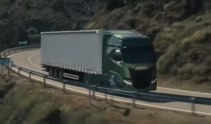 Iveco ultrapassa Volvo e leva prêmio da favorita