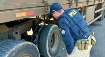 PRF do Paraná flagra caminhões com irregularidades diversas