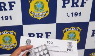PRF flagra caminhoneiro com comprimidos de rebite em Jequié, Bahia