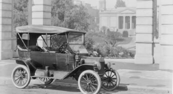 Caçadores de relíquias encontram caminhão de entrega de 1917 nos EUA